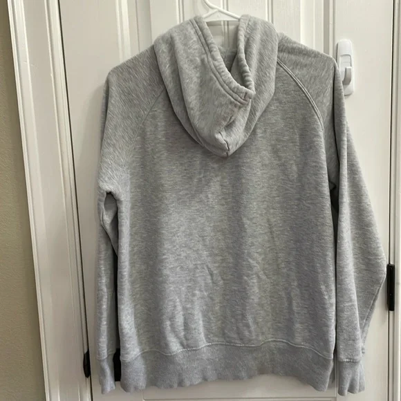 🩶🤍The North Face gray hoodie sweatshirt. M - Picture 6 of 8
